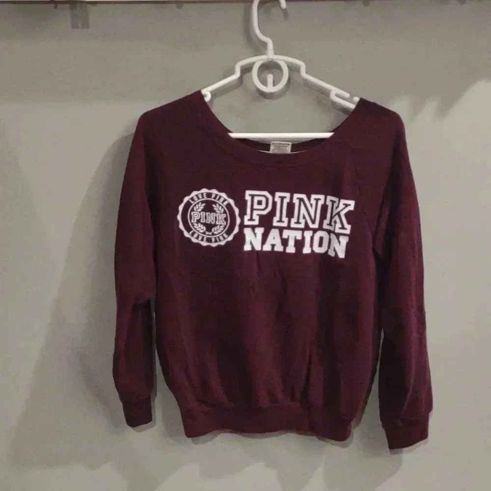 Victoria Secret PINK women's small maroon long‎ sleeve crewneck sweatshirt